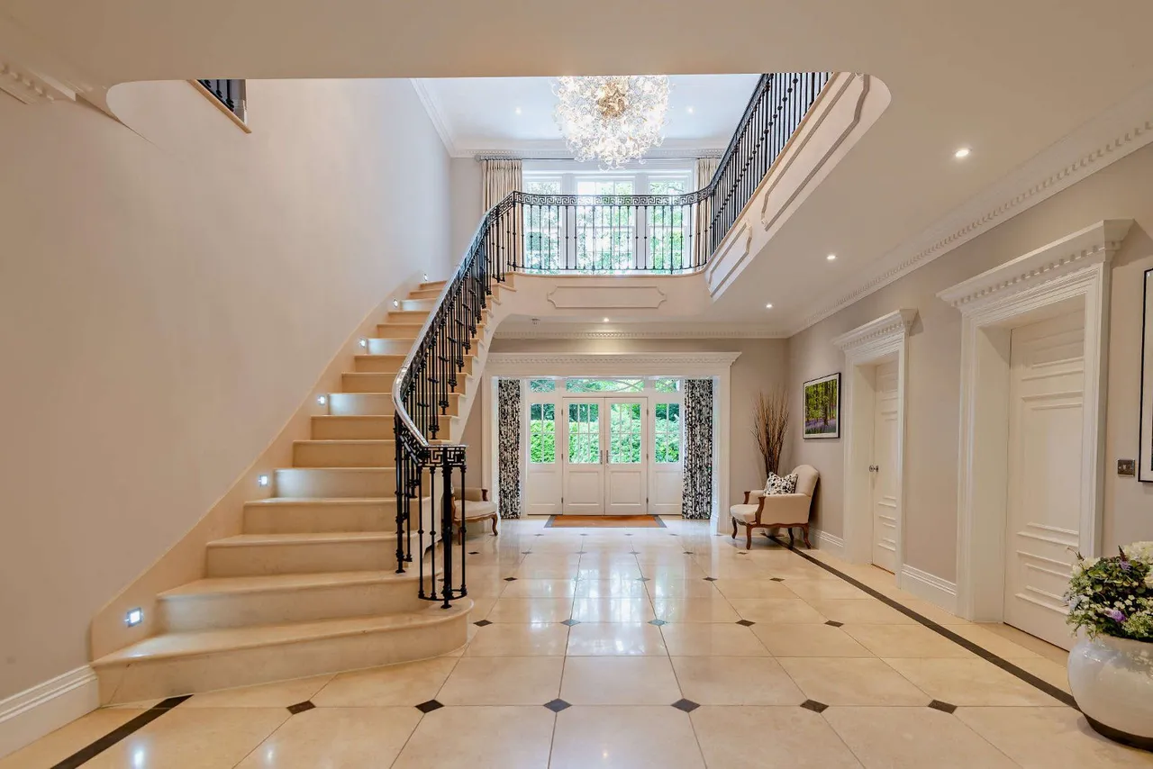 Monks Walk, Ascot, Berkshire, SL5 9AZ, photo 3