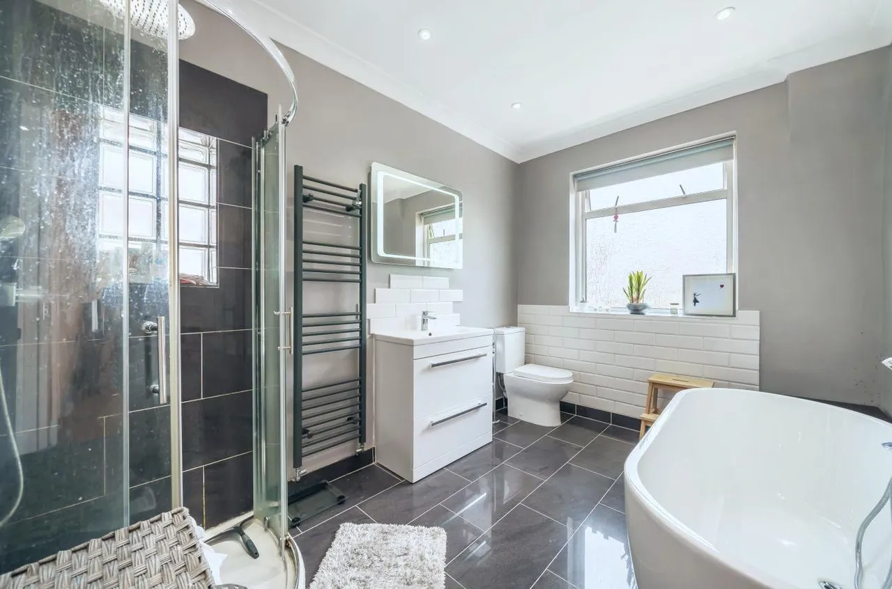 Garden Close, Banstead, SM7, photo 16