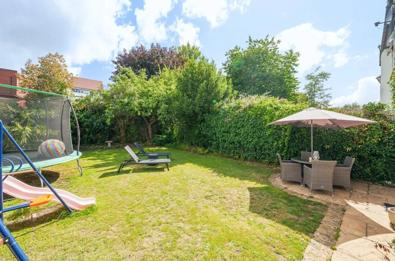 Garden Close, Banstead, SM7, photo 11