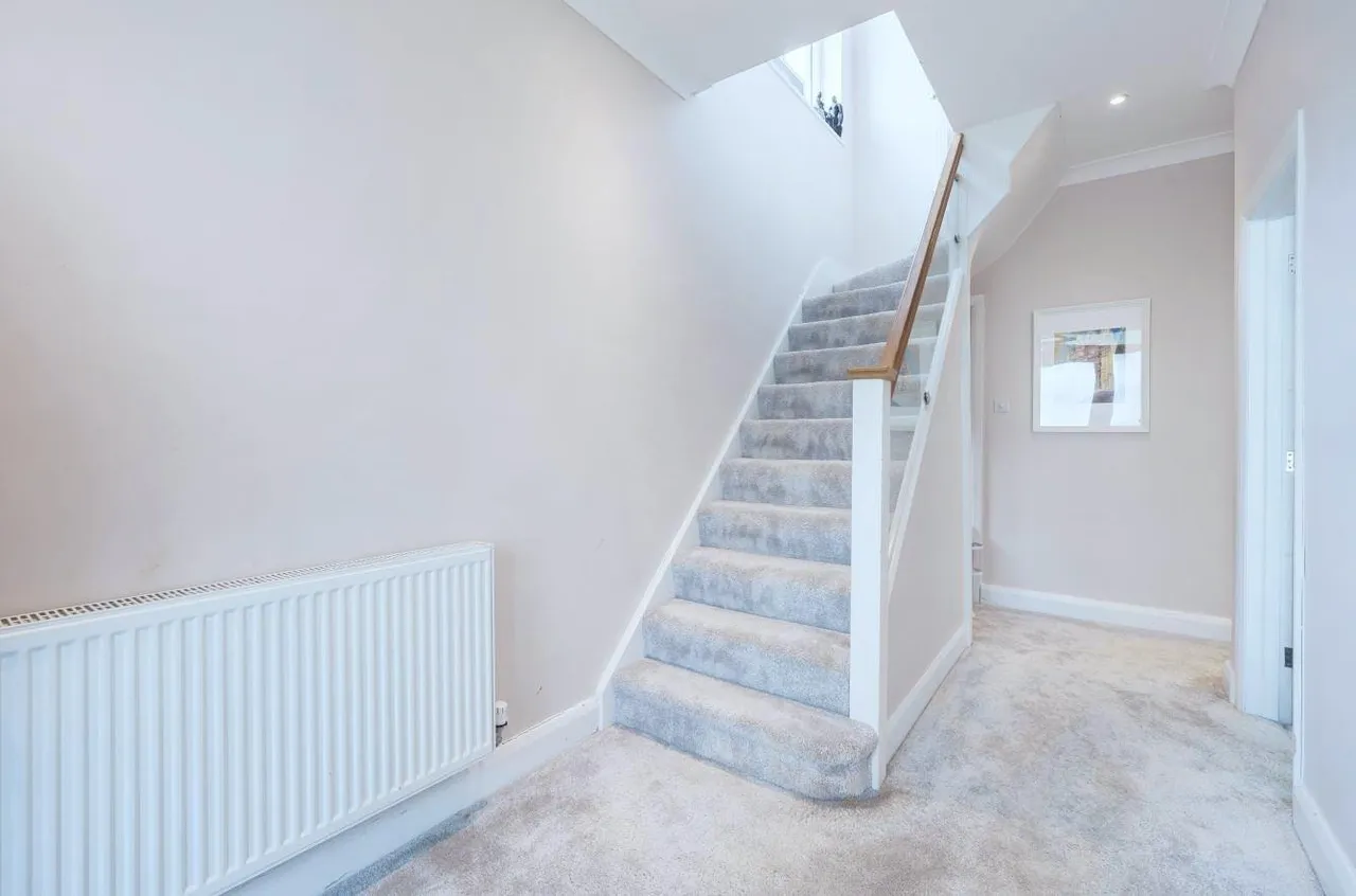 Garden Close, Banstead, SM7, photo 12
