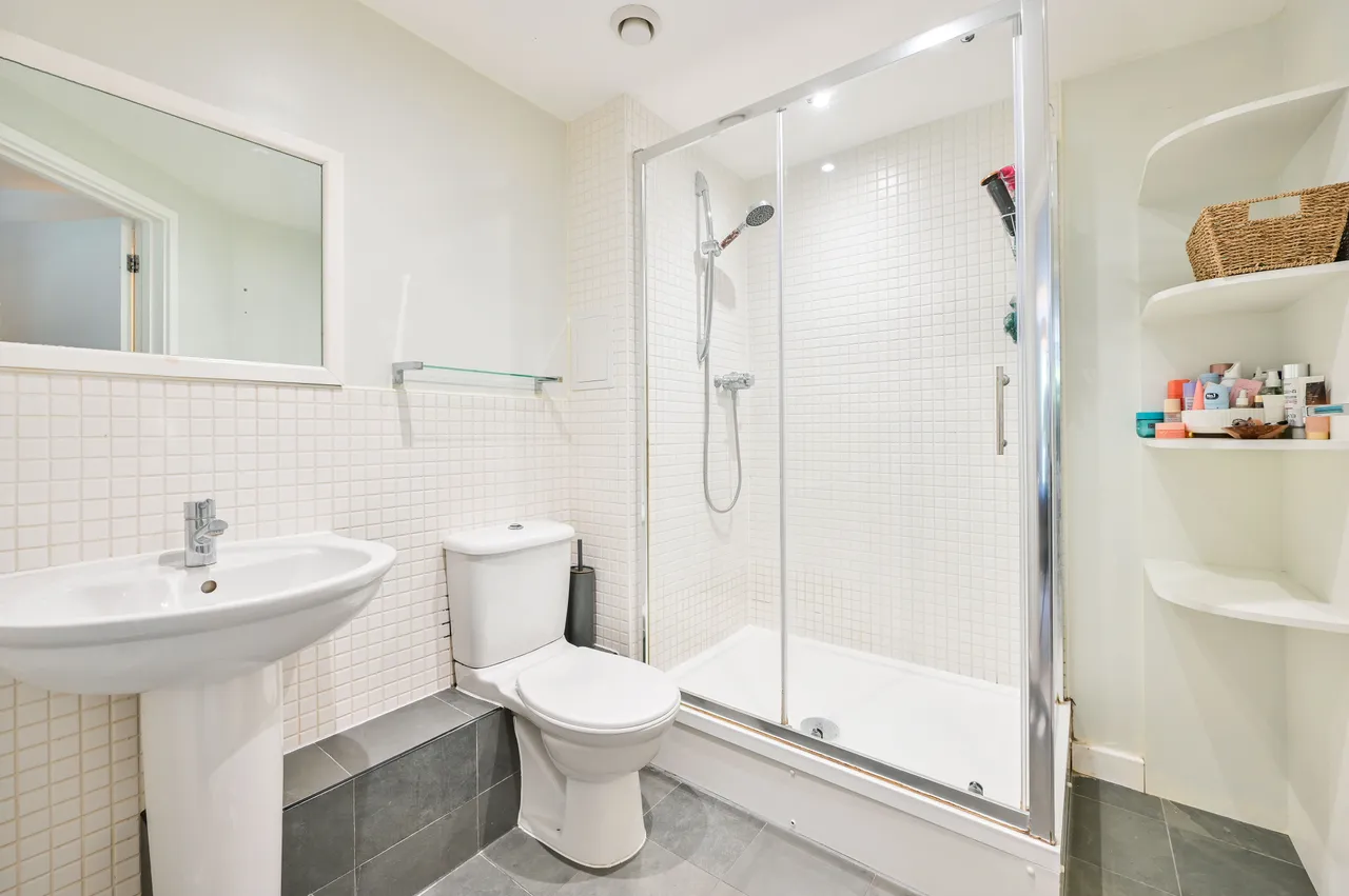 Flat 61, 64 St Georges Way, London, photo 12