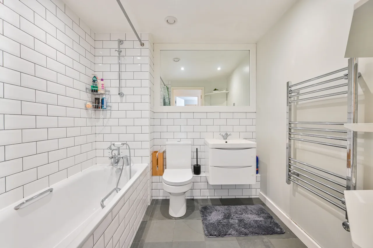 Flat 61, 64 St Georges Way, London, photo 11