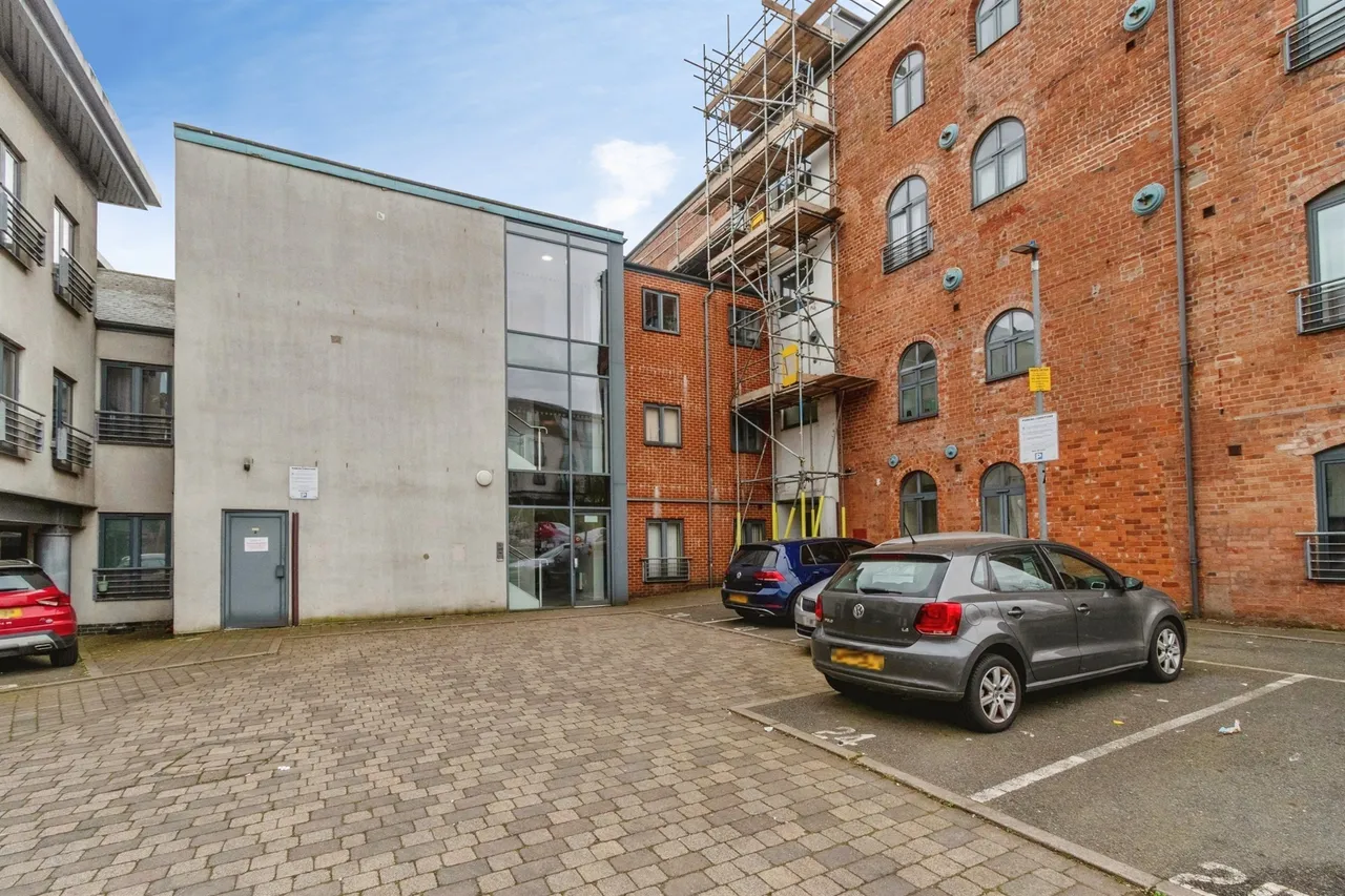 1 bed flat for sale, Wolverhampton Street, Walsall, WS2