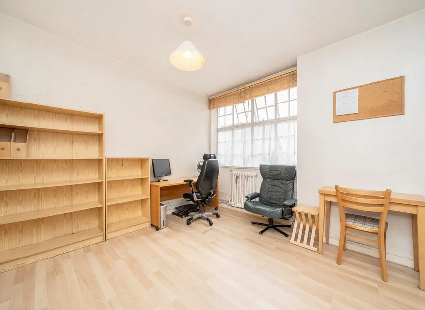 Woburn Place, Bloomsbury, WC1H, photo 3