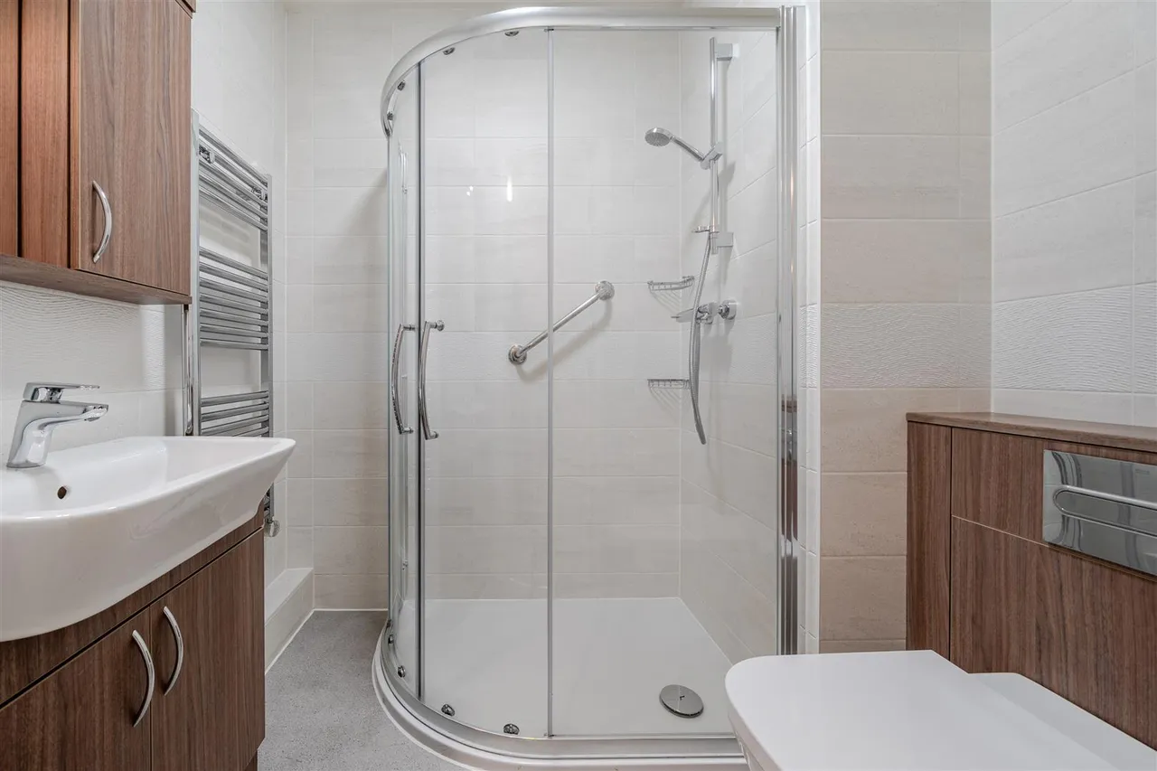 North Place, Cheltenham, GL50, photo 8