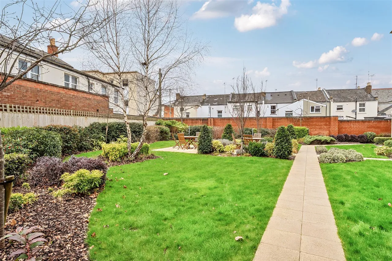 North Place, Cheltenham, GL50, photo 13