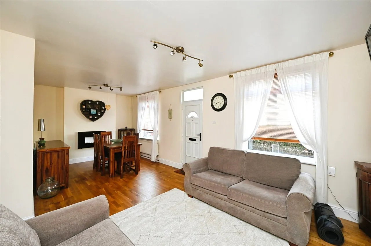 Edward Street, Kirkby-in-Ashfield, Nottingham, Nottinghamshire, NG17, photo 3