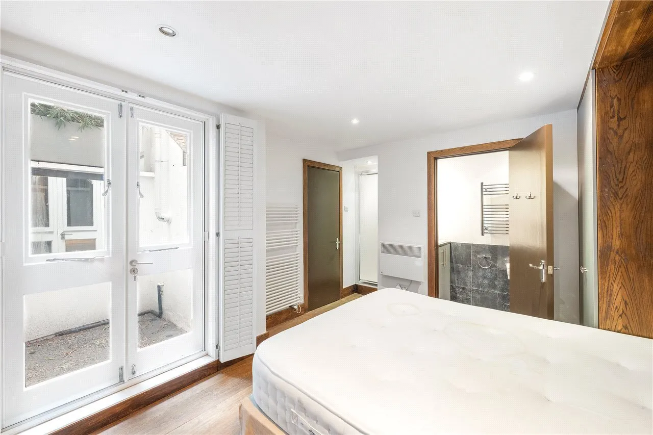 St. Catherines Mews, London, SW3, photo 12