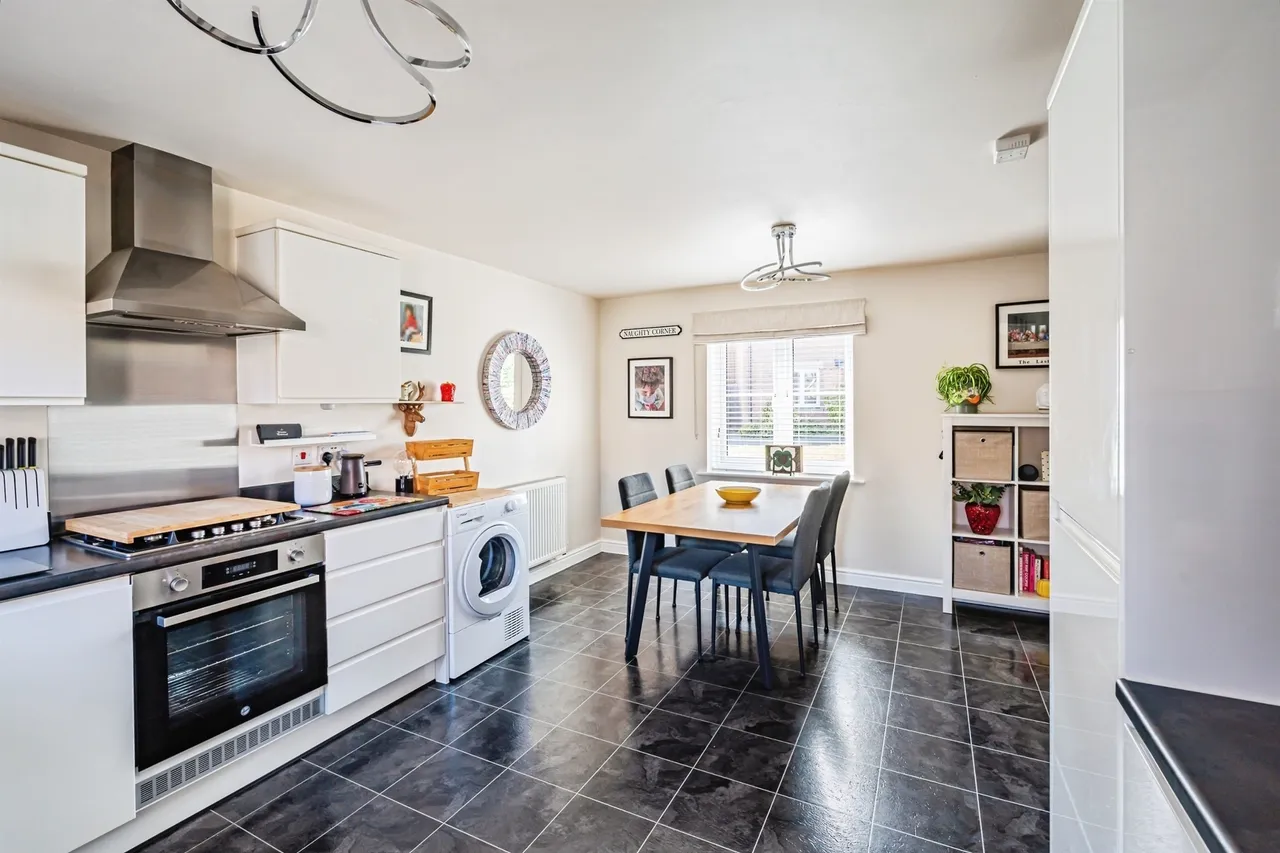 Kensington Way, Polegate, BN26, photo 3