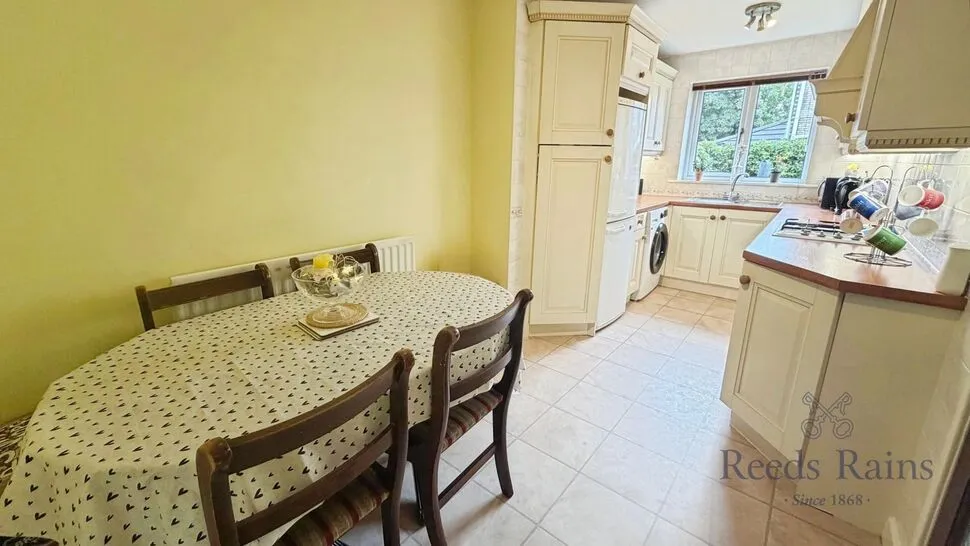 Walden Close, Ouston, Durham, DH2, photo 3