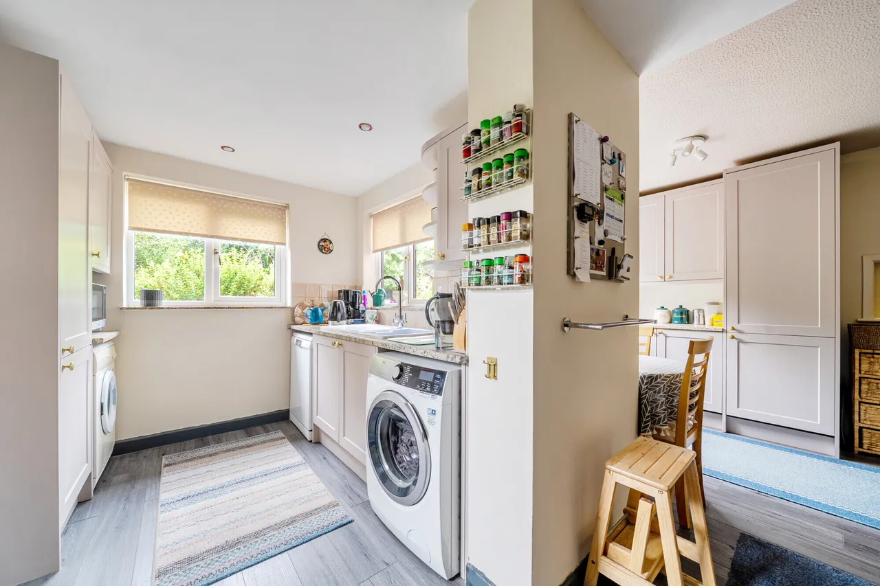 Ailesbury Way, Burbage, SN8, photo 6