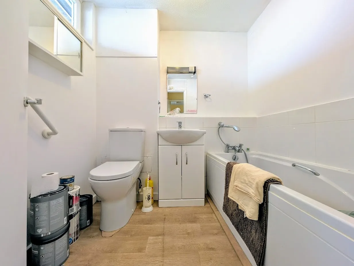 Guildbourne Centre, Worthing, BN11, photo 3