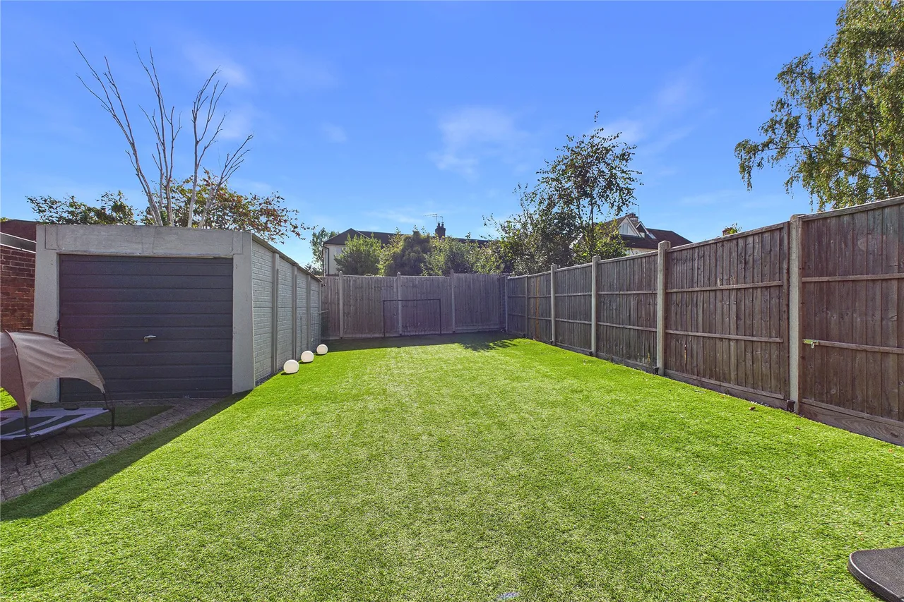 The Close, Lightwater, GU18, photo 13