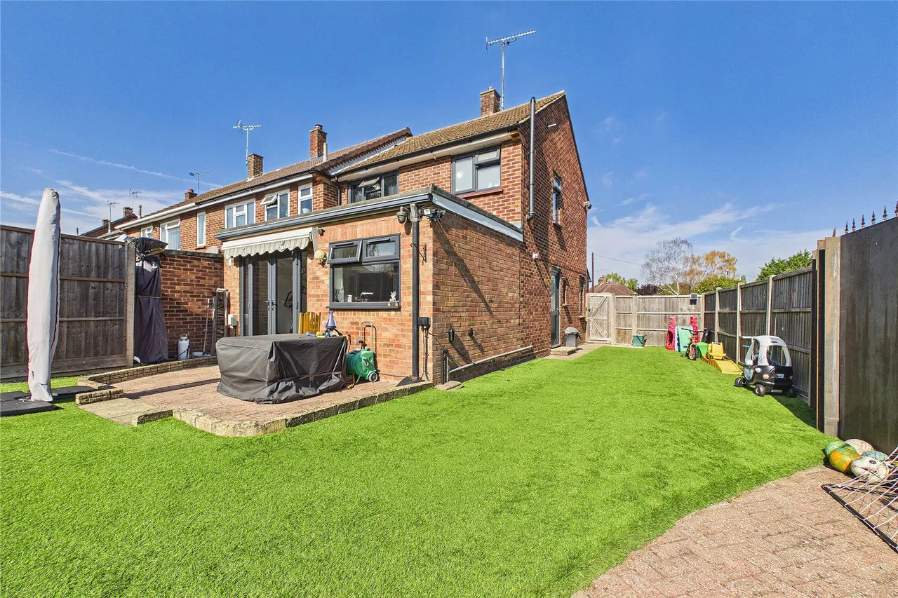 The Close, Lightwater, GU18, photo 14