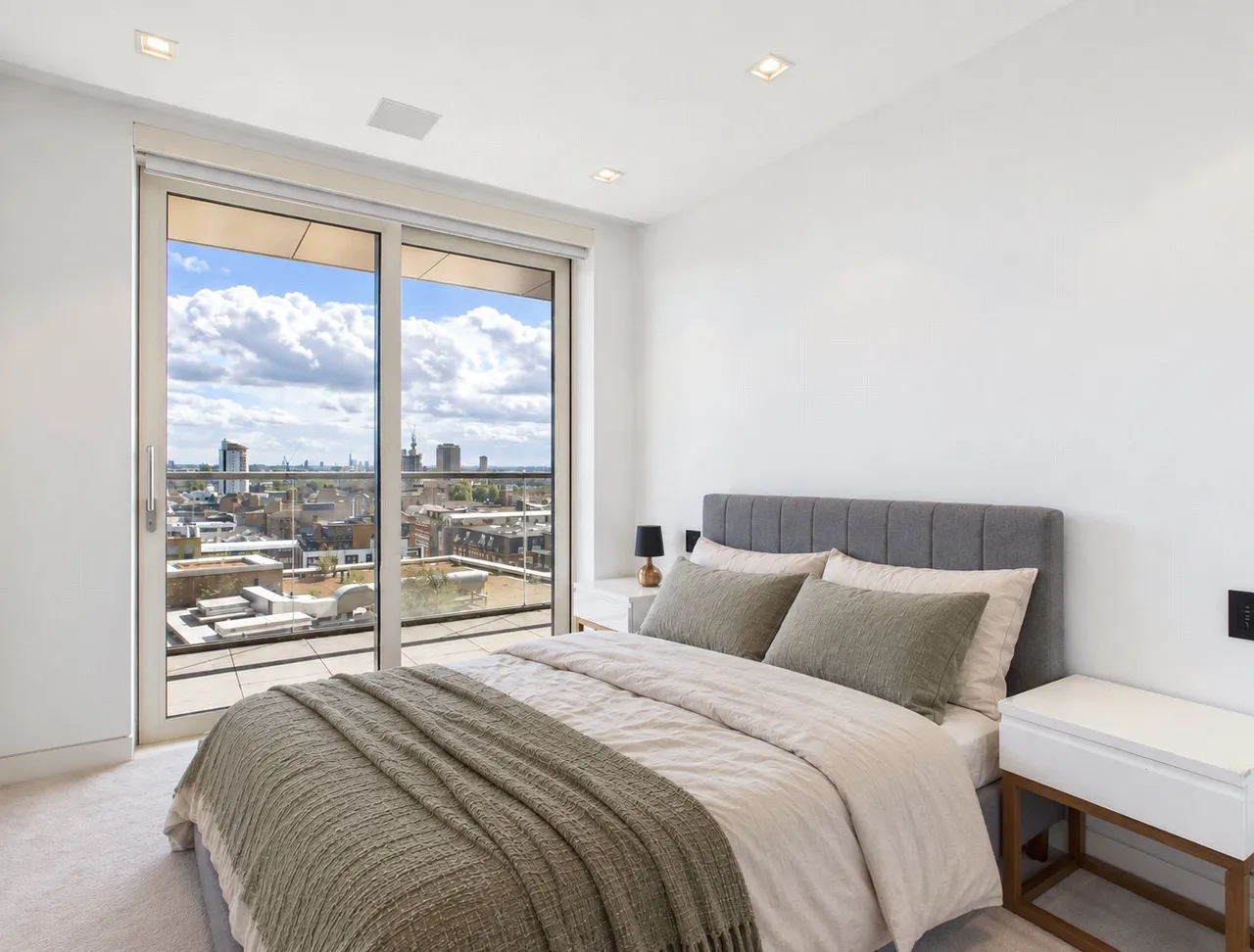 Duchess Walk, One Tower Bridge, SE1, photo 9