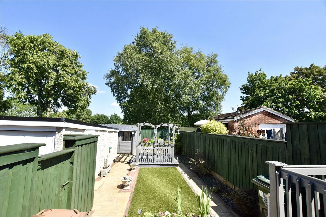 Higher Lomax Lane, Heywood, OL10, photo 25
