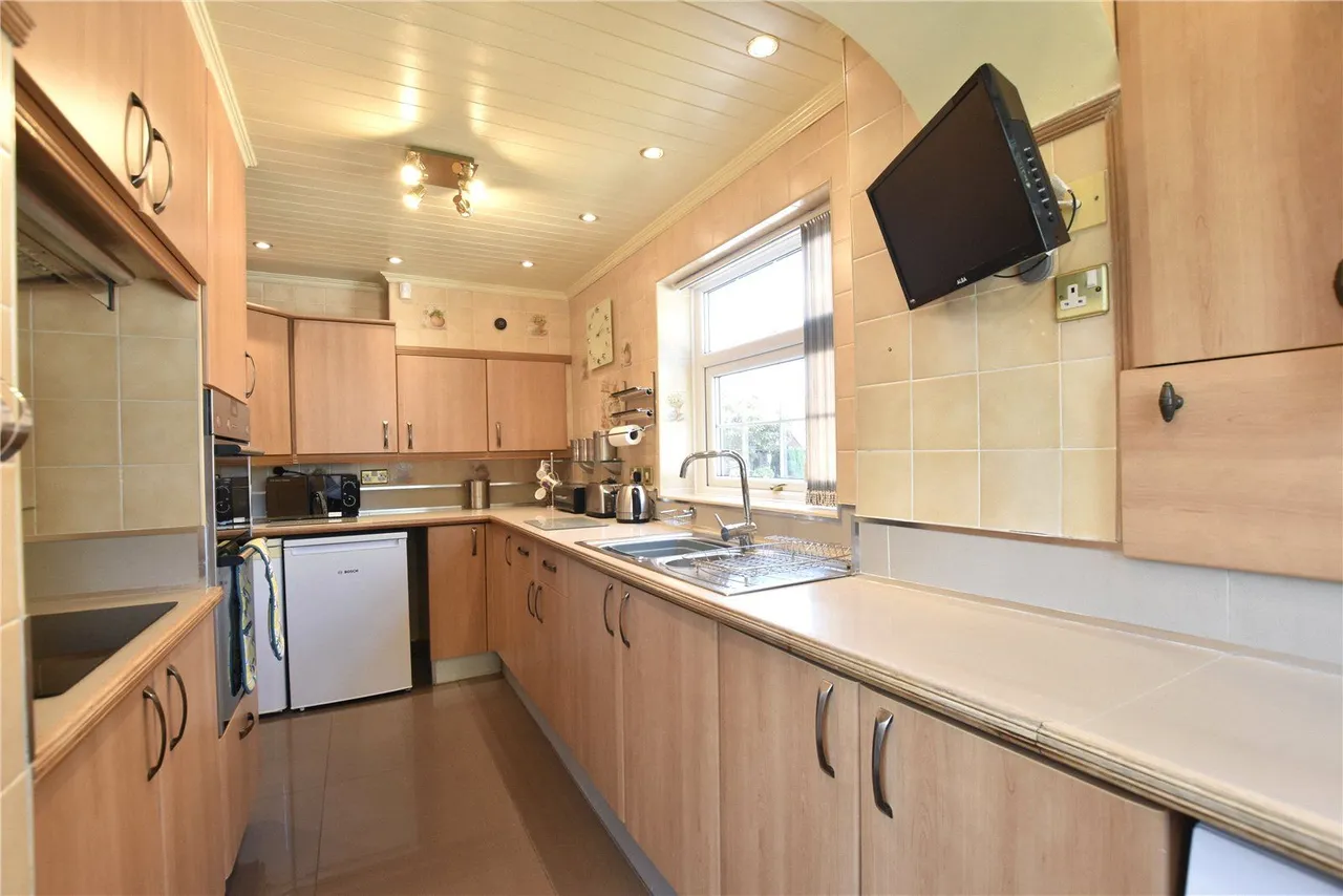 Higher Lomax Lane, Heywood, OL10, photo 8