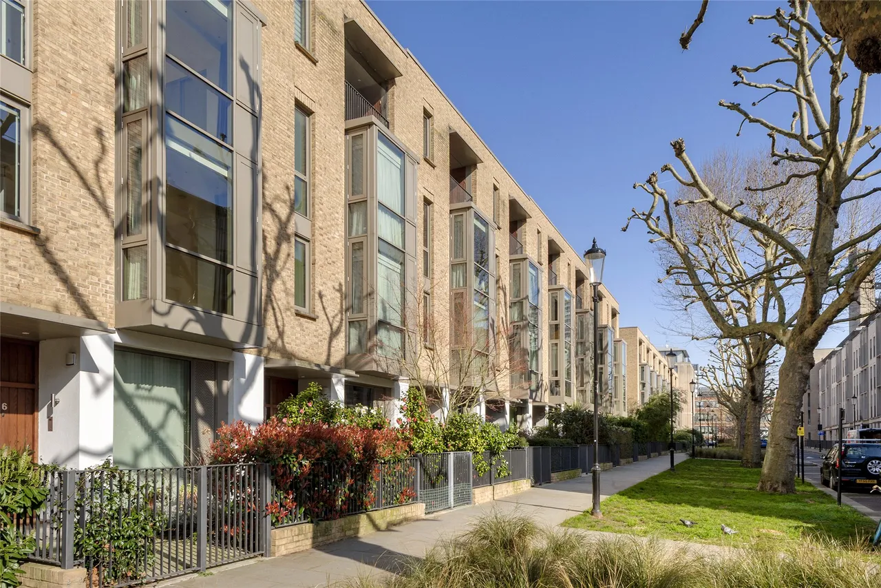 3 bed house for sale, Bonchurch Road, North Kensington, W10