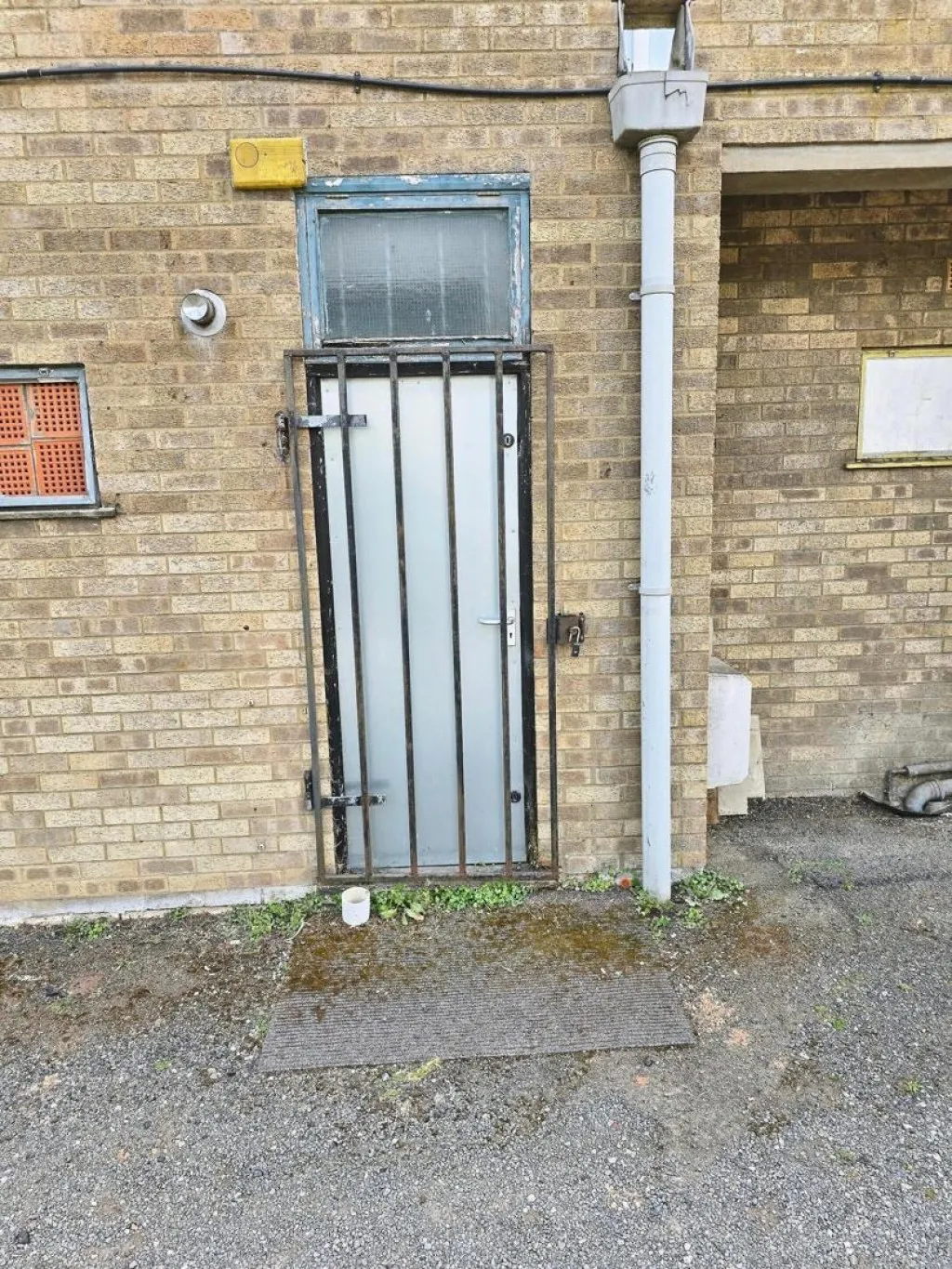 Commercial for Sale in Grangeway, Rushden, NN10, photo 12