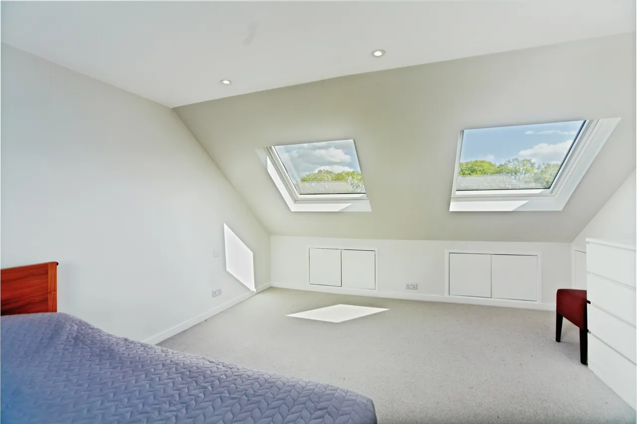 Hillcross Avenue, Morden, SM4, photo 14