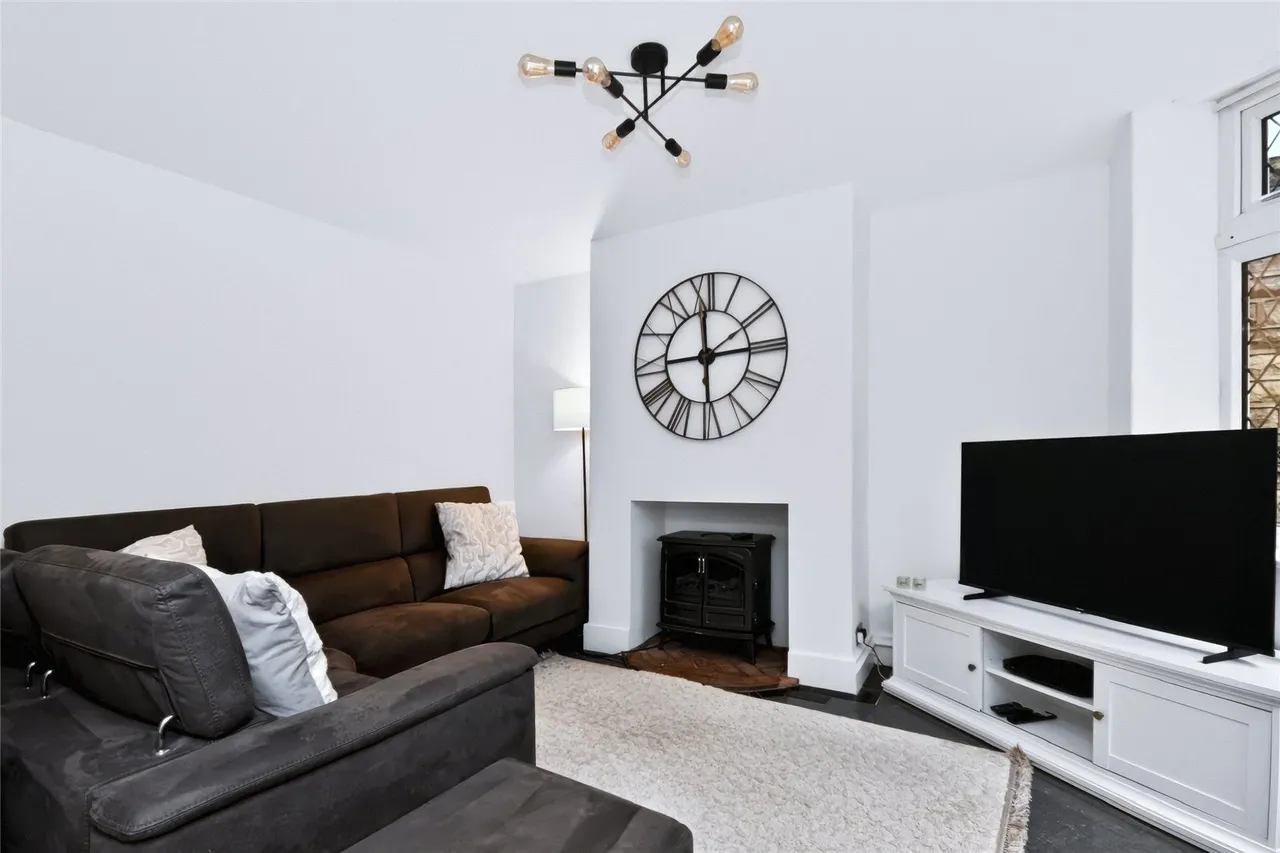 Milton Street, Royton, OL2, photo 8