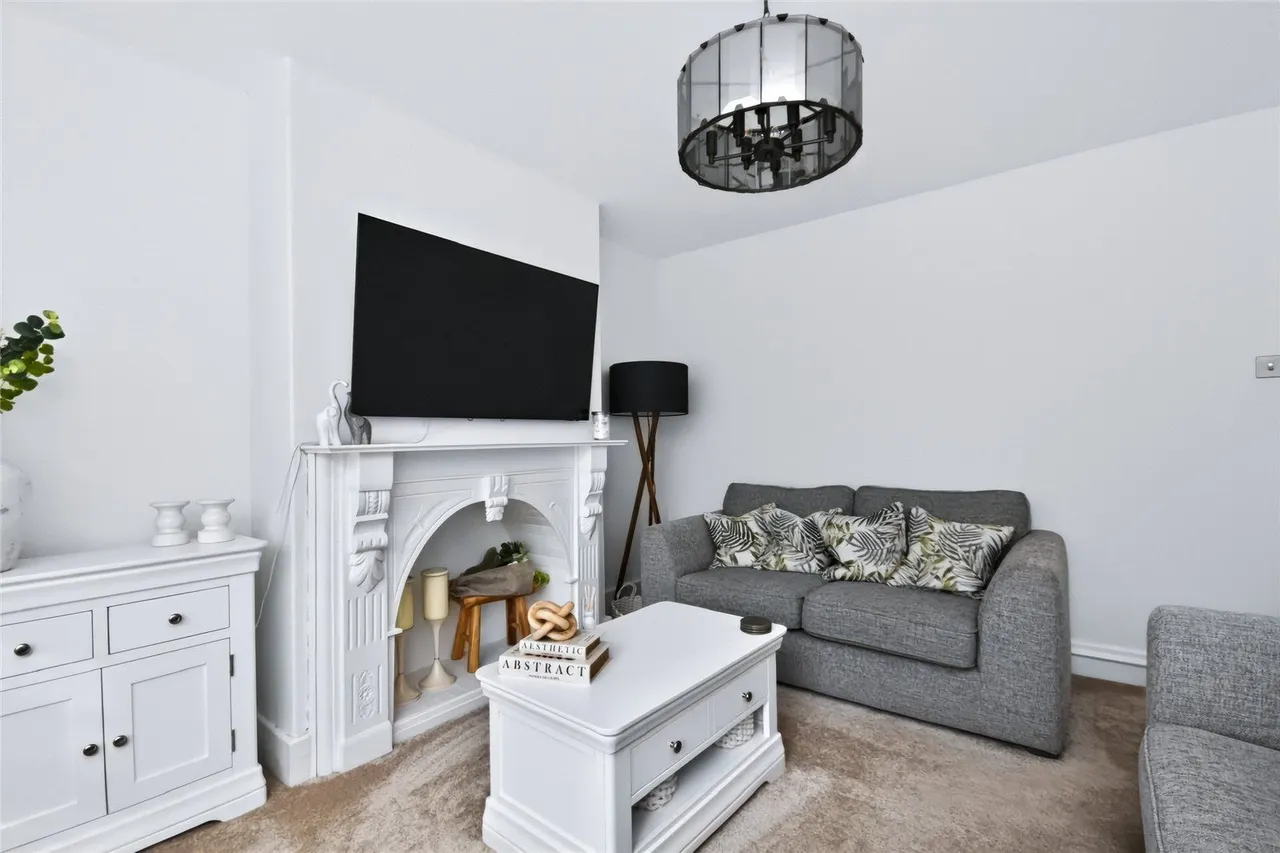 Milton Street, Royton, OL2, photo 5