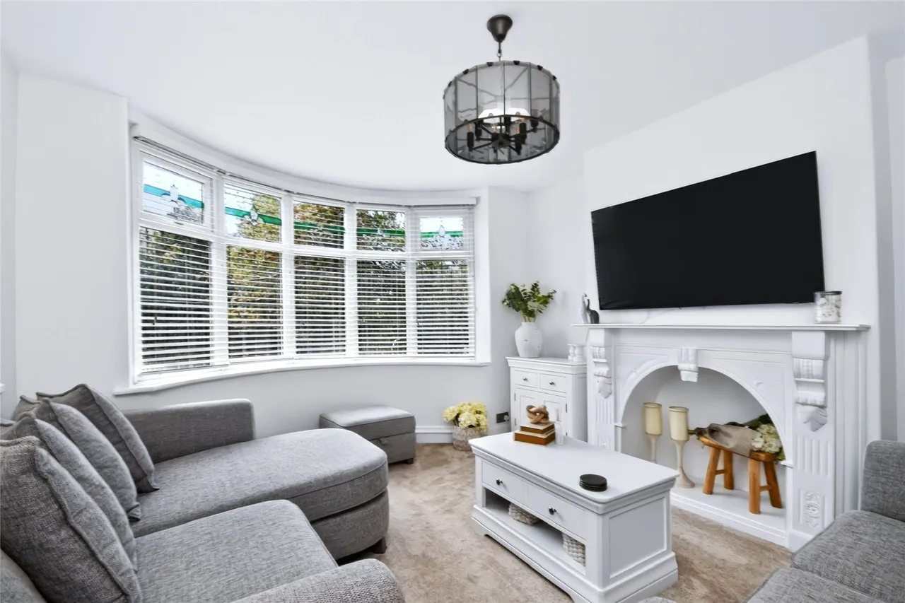 Milton Street, Royton, OL2, photo 4