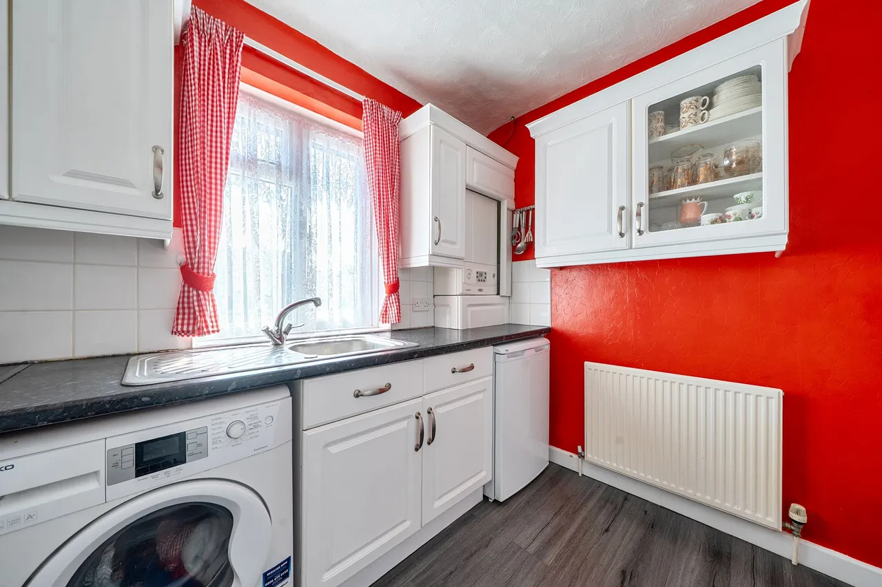 Woodfield Park Road, Emsworth, PO10, photo 7