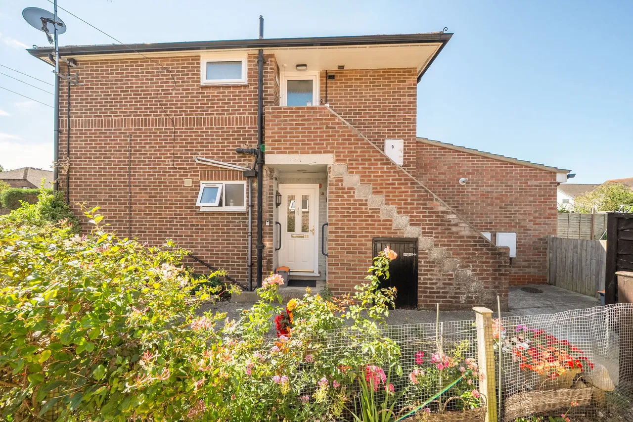 Woodfield Park Road, Emsworth, PO10, photo 14