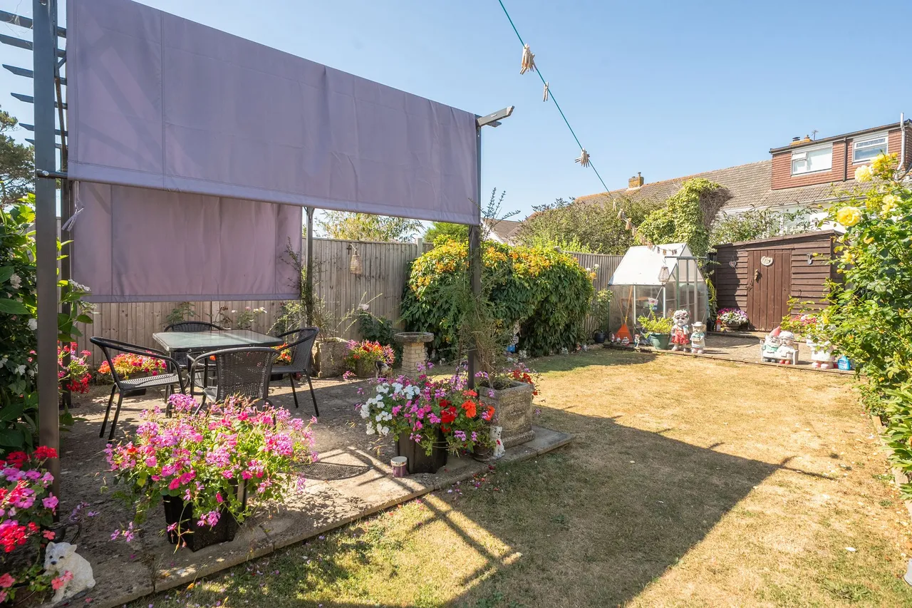 Woodfield Park Road, Emsworth, PO10, photo 12