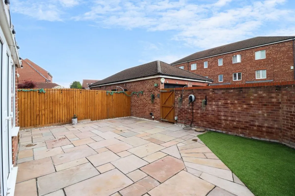 Scotsman Drive, Scawthorpe, DN5, photo 8