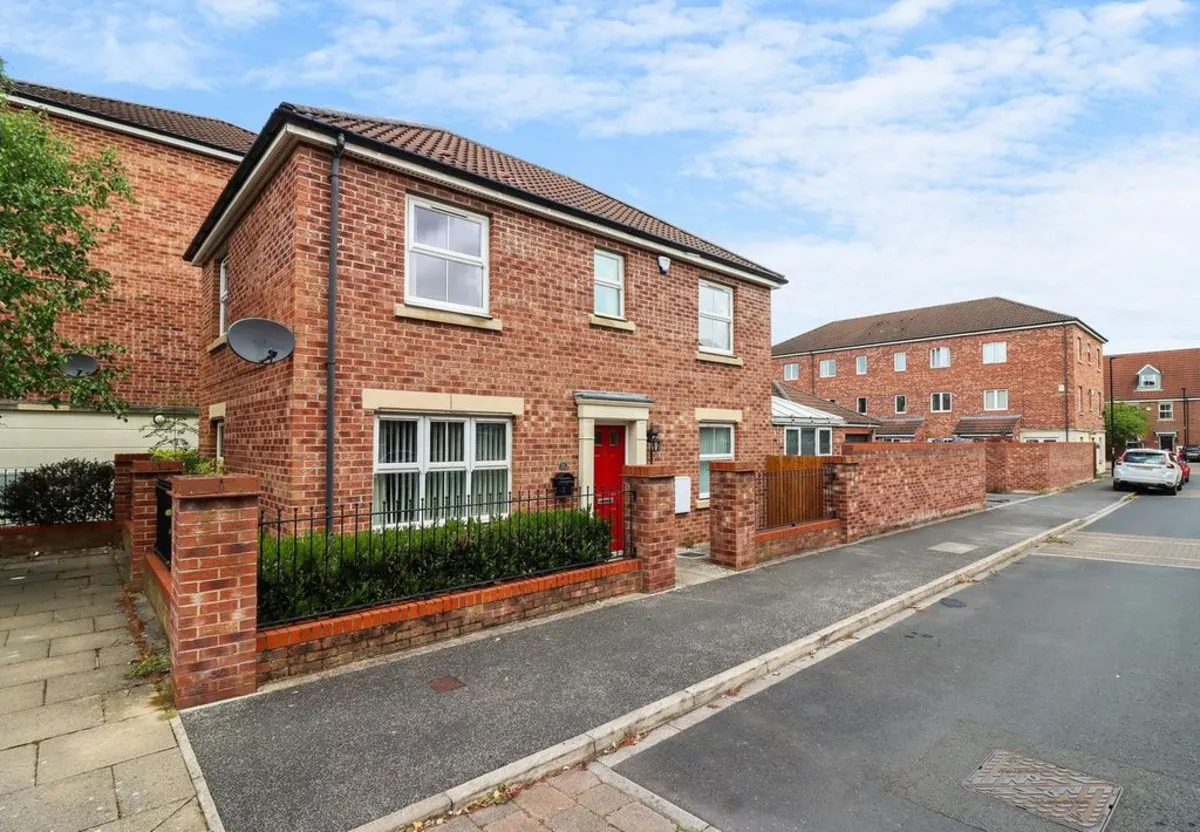 3 bed house for sale, Scotsman Drive, Scawthorpe, DN5