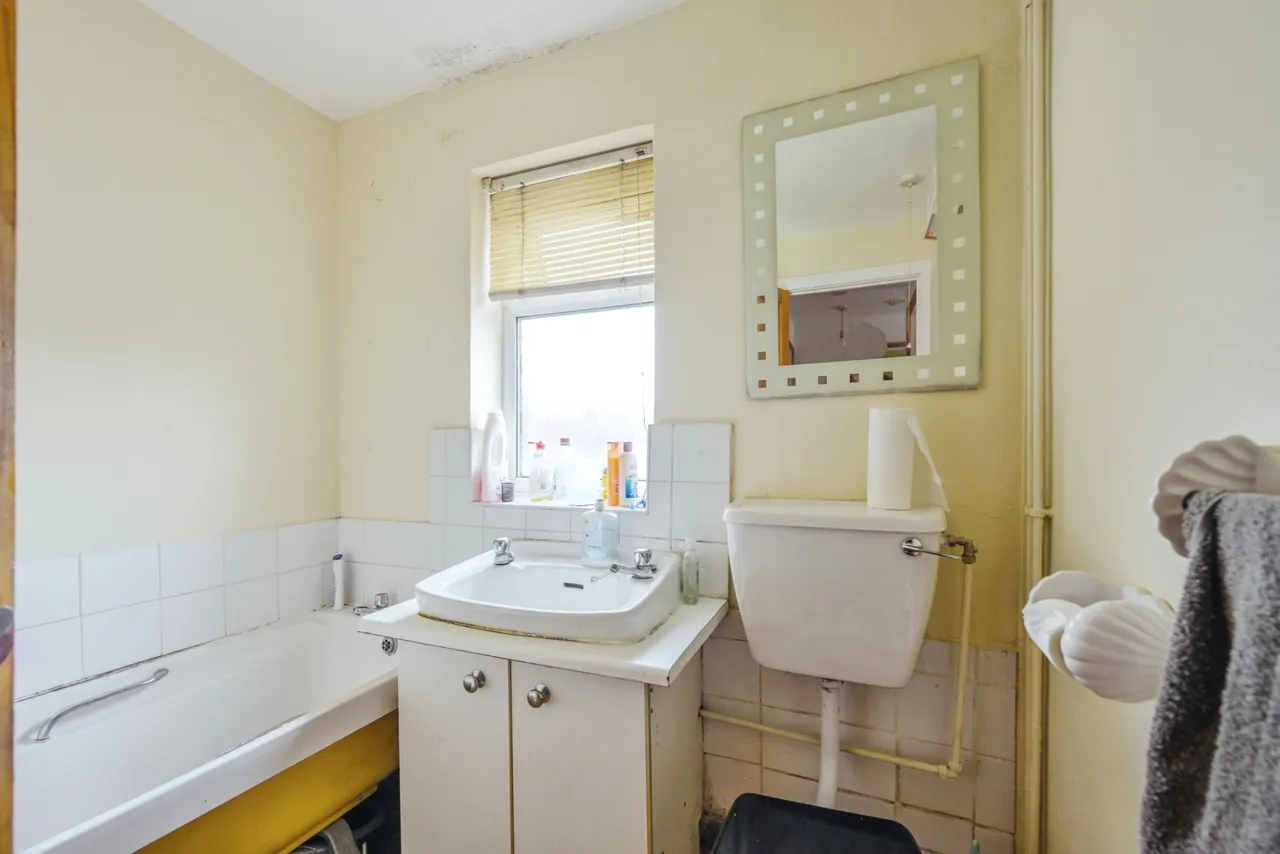 Sandalwood Road, Burton-on-Trent, DE15, photo 8