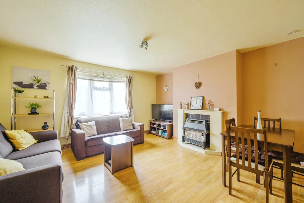 Sandalwood Road, Burton-on-Trent, DE15, photo 5