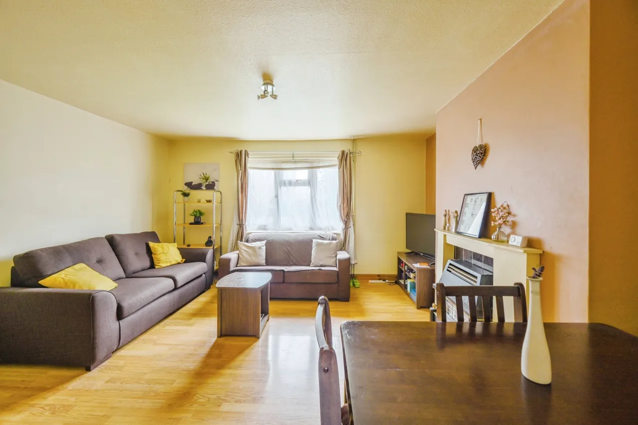 Sandalwood Road, Burton-on-Trent, DE15, photo 2