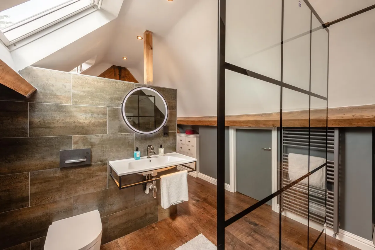 Nash Court, Belbroughton, Stourbridge, photo 19