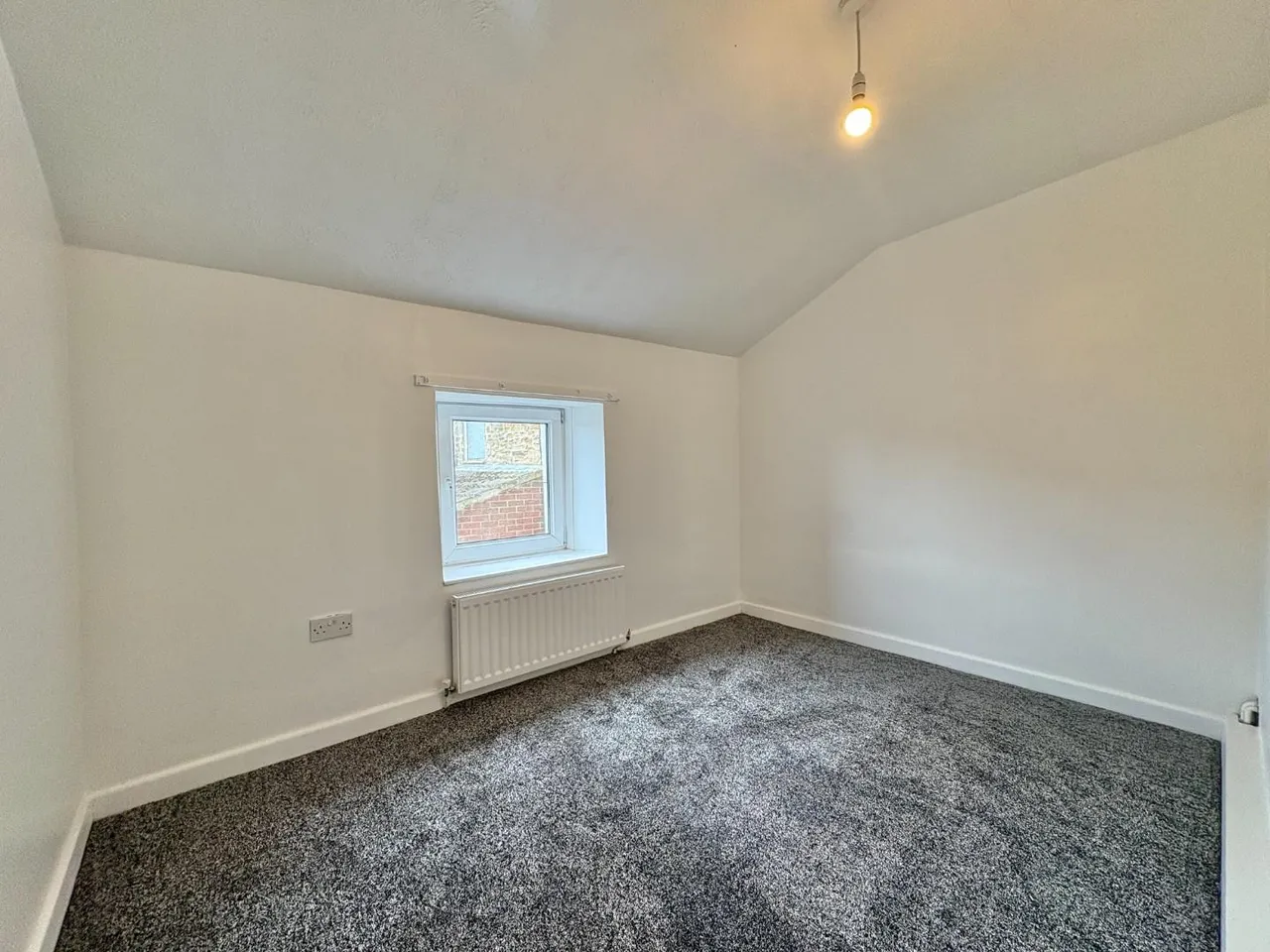 High Street, Tow Law, DL13, photo 8