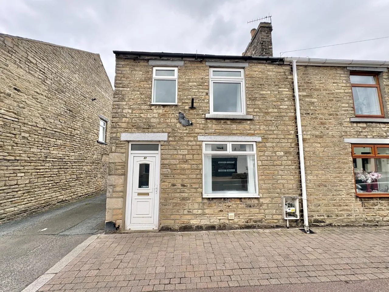 3 bed house to rent, High Street, Tow Law, DL13