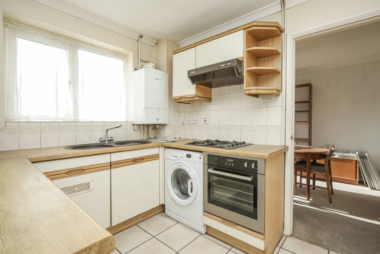 Ashborne Close, Kennington, TN24, photo 4