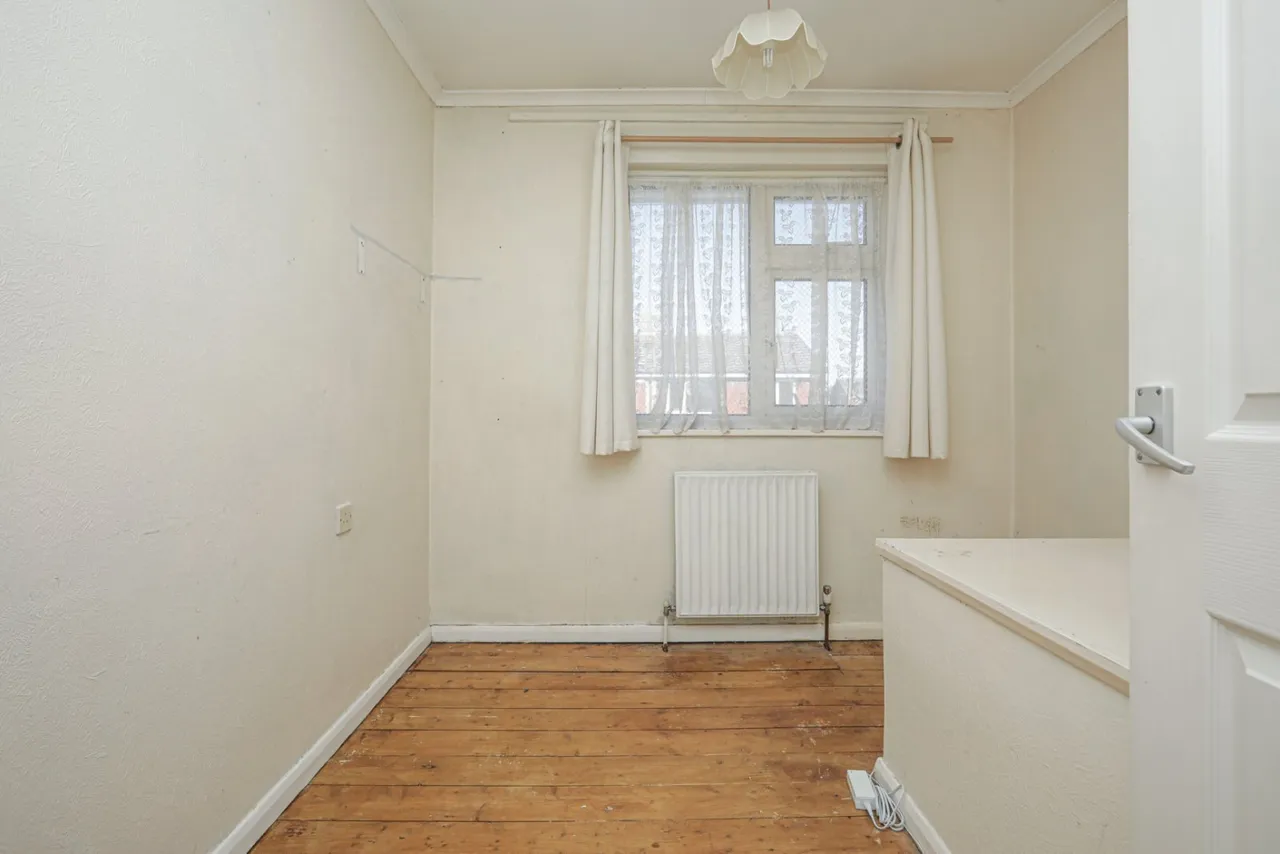 Ashborne Close, Kennington, TN24, photo 10