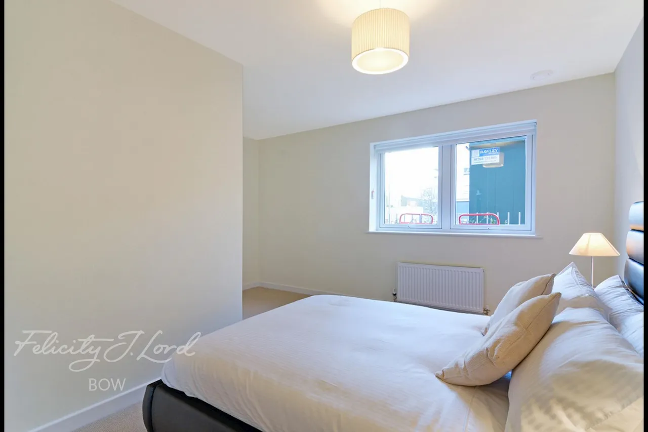 Radcliff Court, Bede Sqaure, E3, photo 5