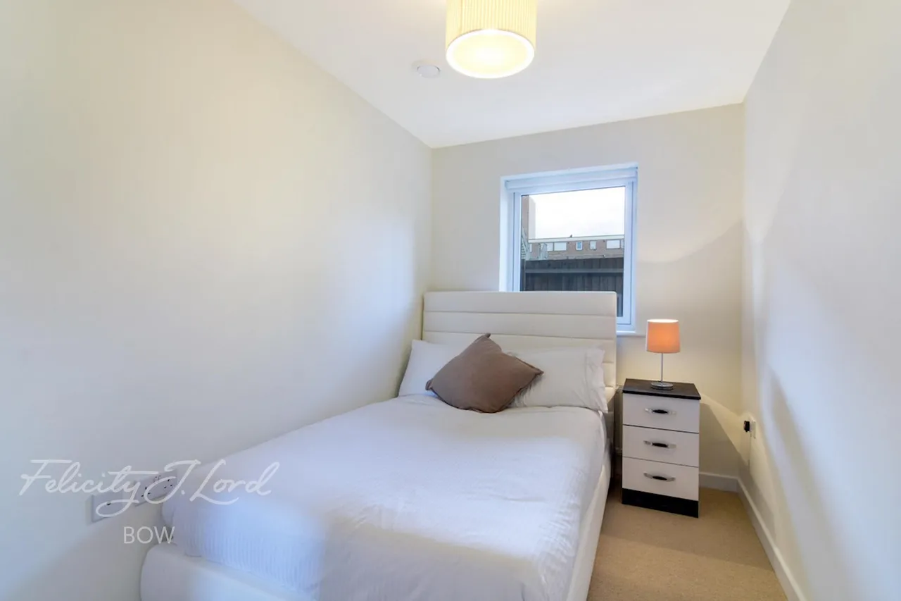 Radcliff Court, Bede Sqaure, E3, photo 6