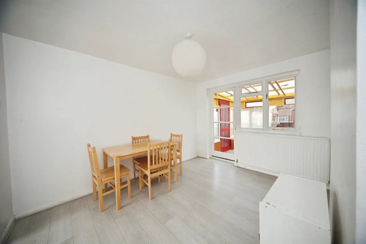Grampian Way, Luton, LU3, photo 3