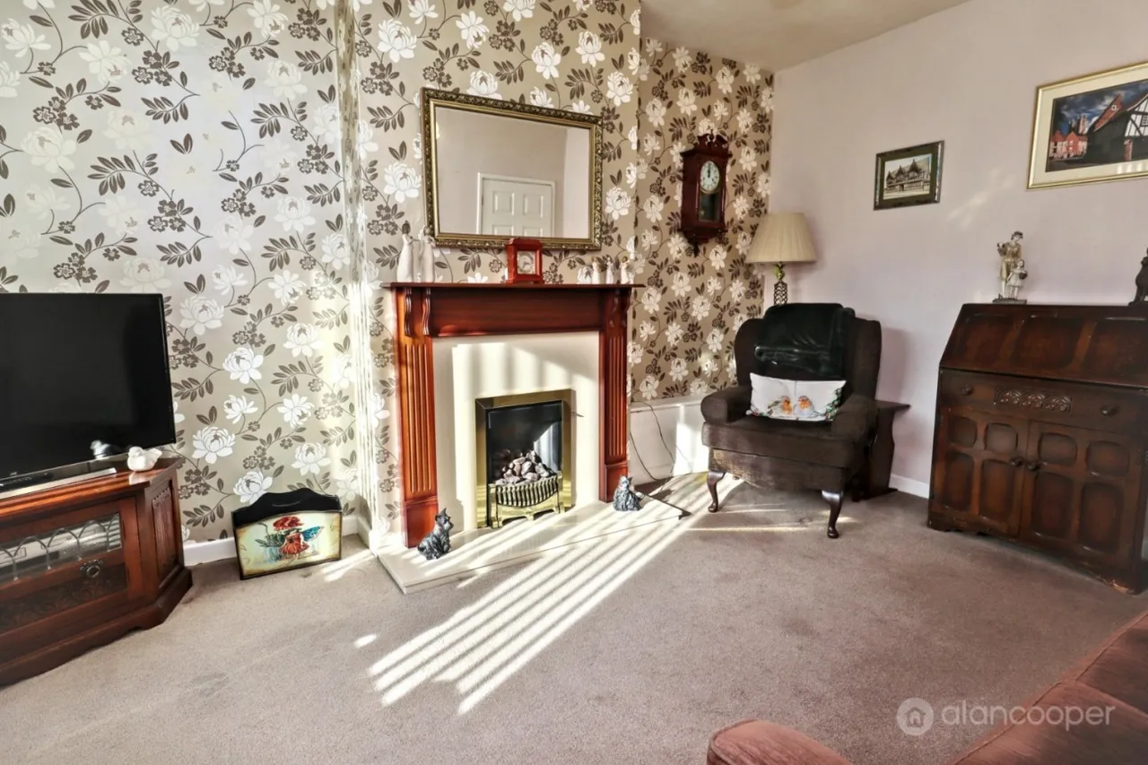 Nuneaton Road, Bulkington, CV12, photo 6