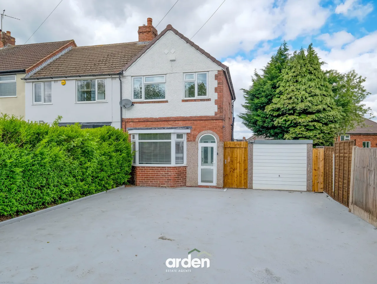 3 bed property for sale, Groveley Lane, Birmingham, B31
