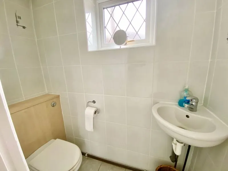 Lesley Close, Bexley, DA5, photo 9