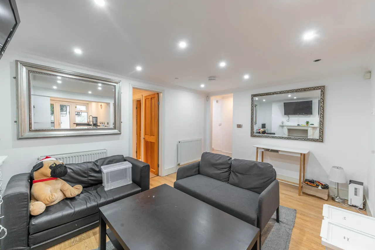 Garden Flat, 54 Malden Road, London, photo 12