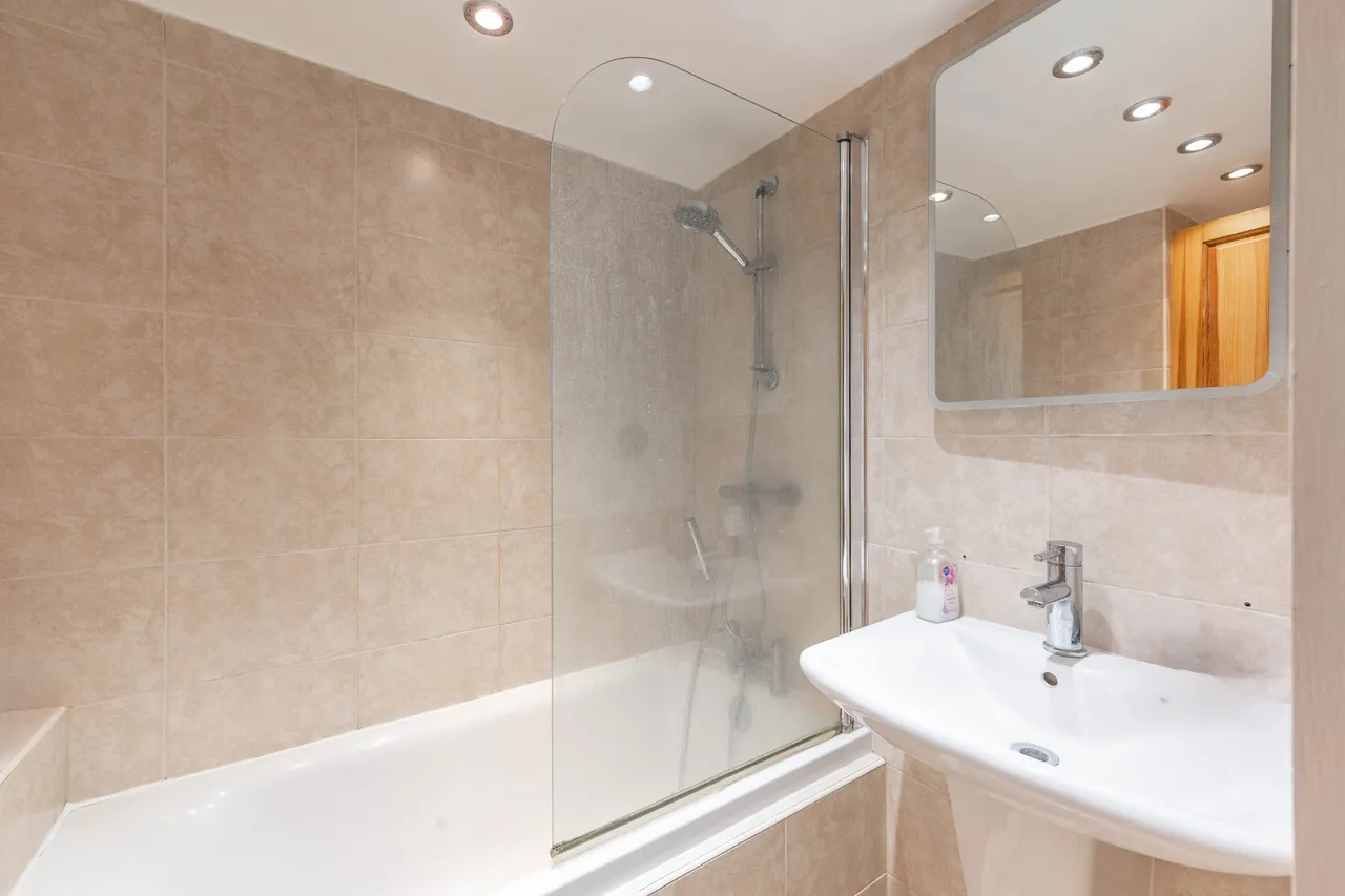 Garden Flat, 54 Malden Road, London, photo 10