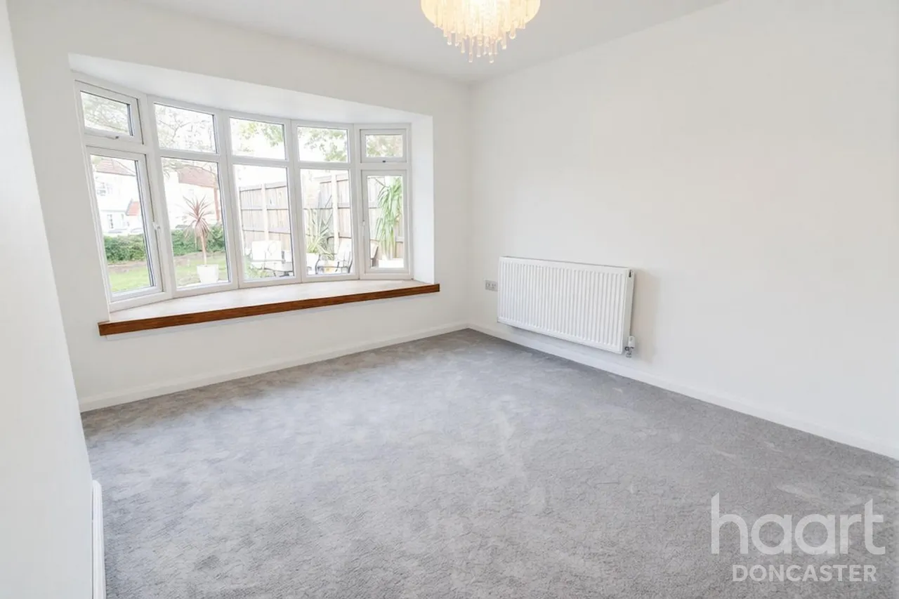 Main Street, Old Cantley, DN3, photo 7