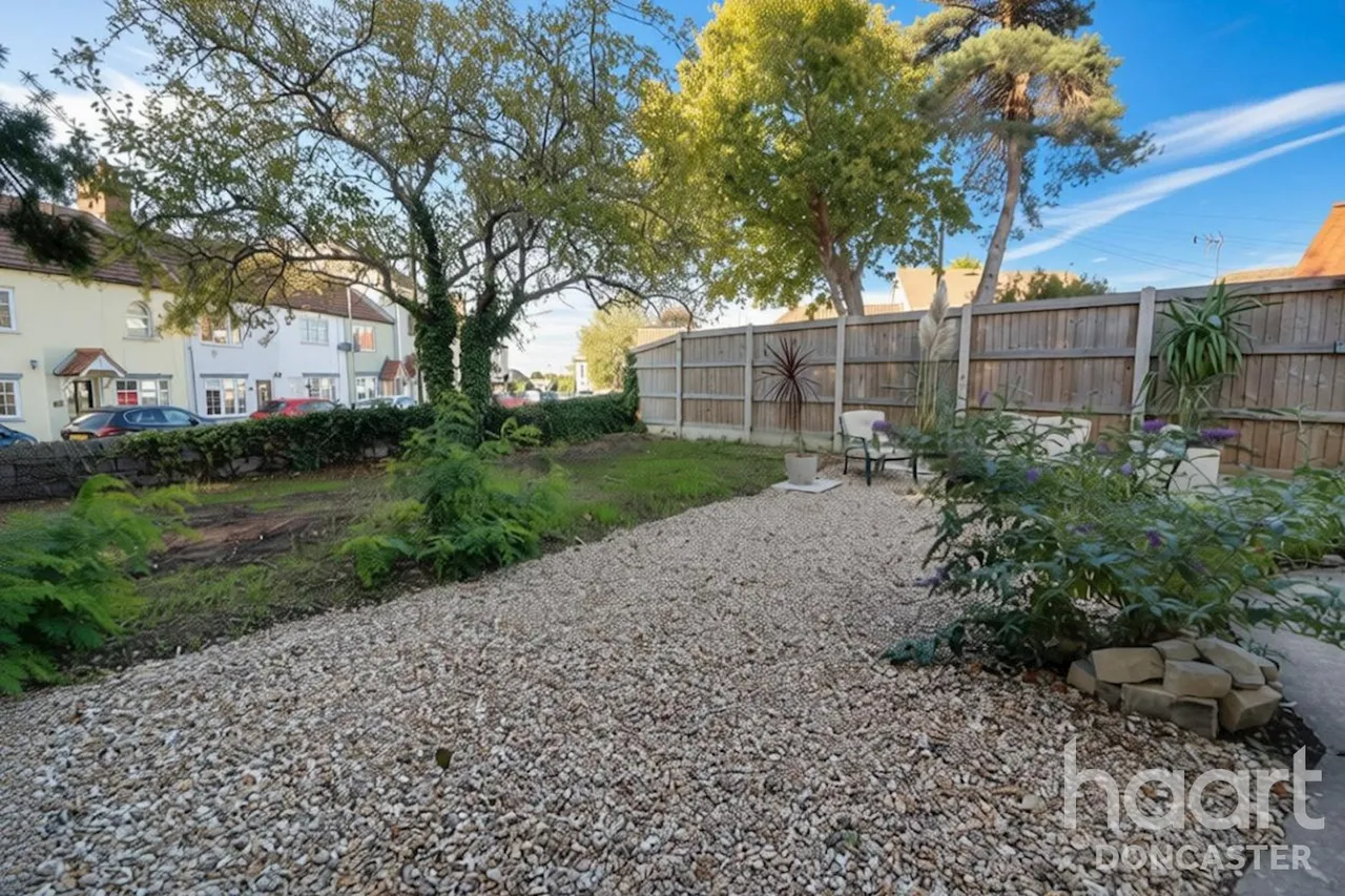 Main Street, Old Cantley, DN3, photo 22